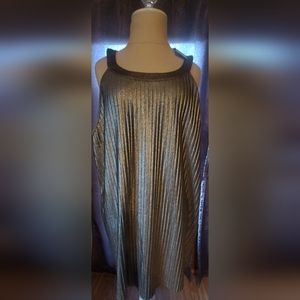 sleeveless Shimmer silver blouse